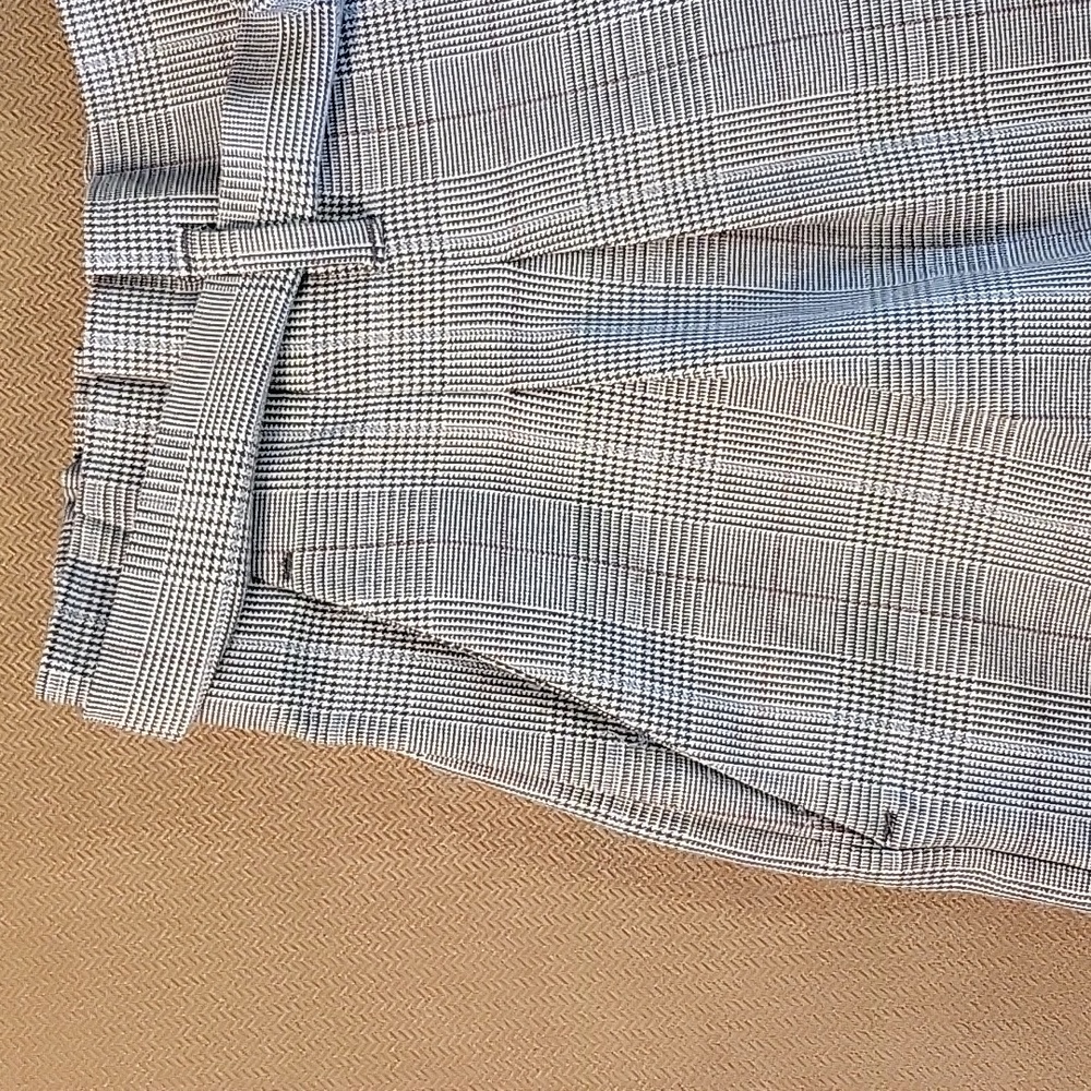Loft Patterned Shorts - Picture 3 of 5